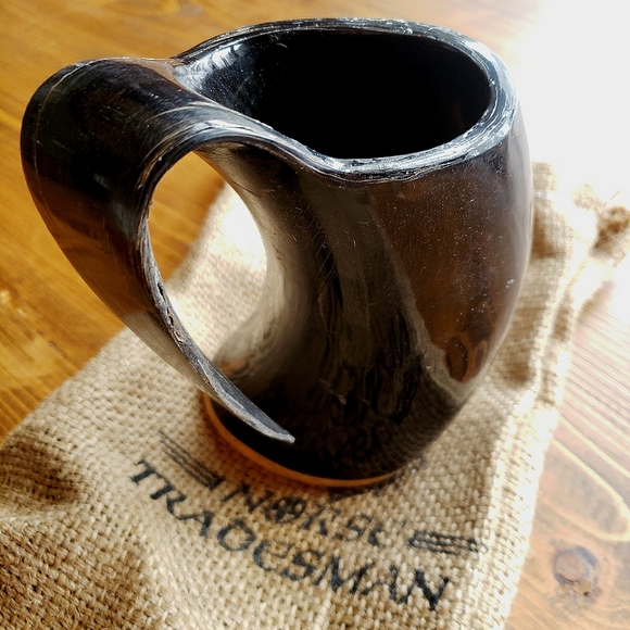 Rustic Horn-Style Drinking Mug in Natural Brown and Cream - Picture 3 of 6